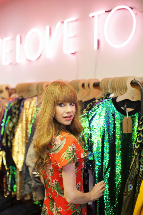 Laura Yates Leak von OnlyFans Pornografie