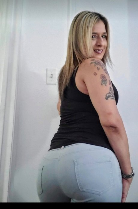 Lisa Ann OnlyFans schlank