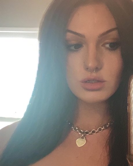 TS Lindsey Hills_ OnlyFans-Bild