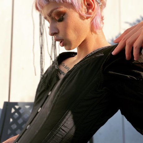 Liminal OnlyFans-Inhalte