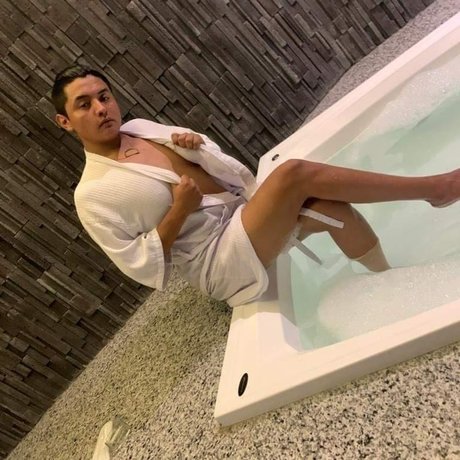 Dante Limas OnlyFans nackt