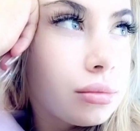 _lilsnoww_ XXX OnlyFans