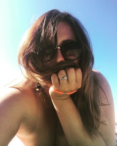 Life of Alessa Leak von OnlyFans Pornografie