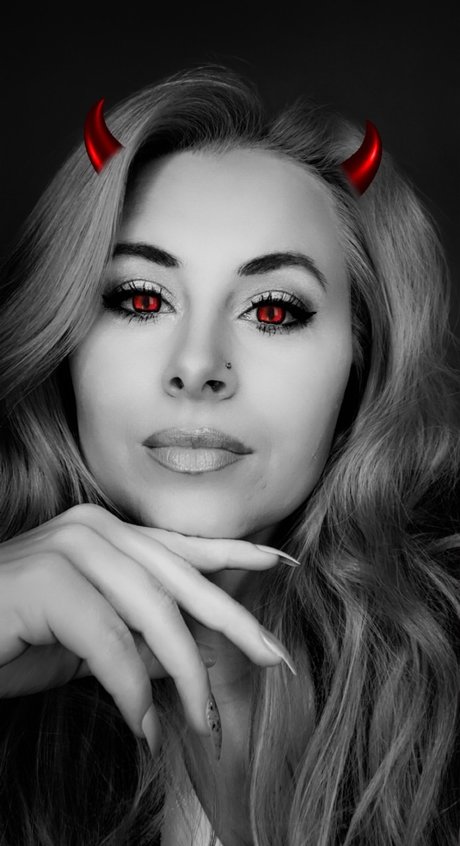 Life with Nikki Nacktbilder von OnlyFans