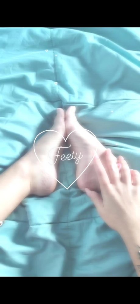 Feety_ OnlyFans Strip