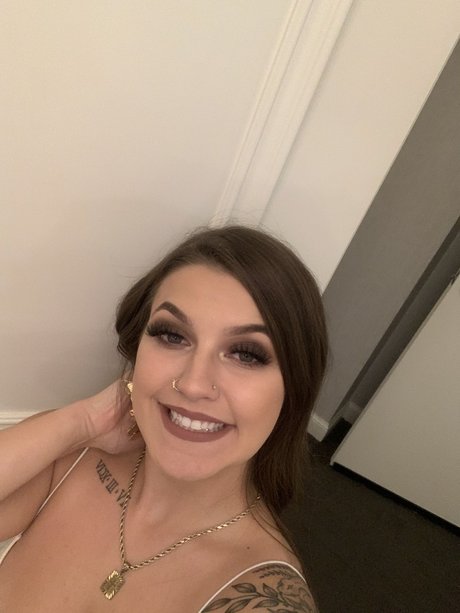 June_ Nacktbilder von OnlyFans geleakt