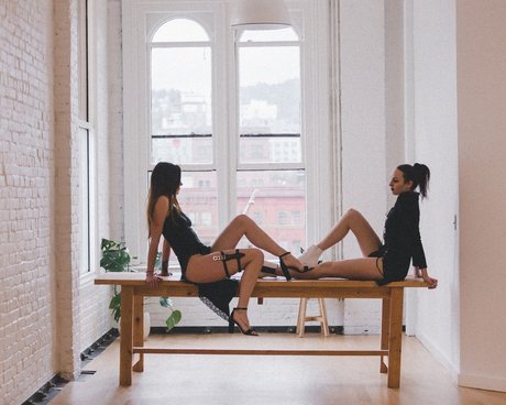 L V amp amp Sophie OnlyFans Leaj