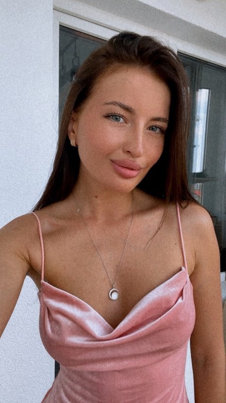 _Lolla doll_ Nacktbilder-Leaks von OnlyFans