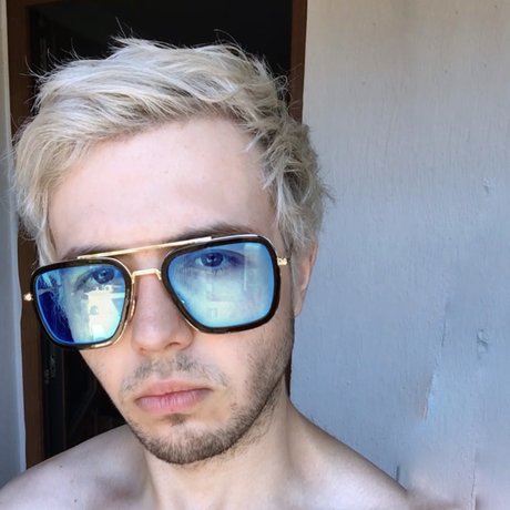 Logan Phoenix OnlyFans Pornografie