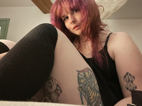 Lizzinked Leak von OnlyFans Pornografie