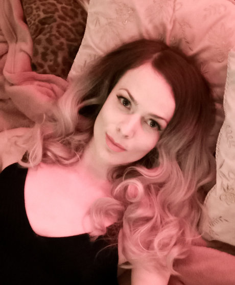 Madame Pixie OnlyFans Fotos