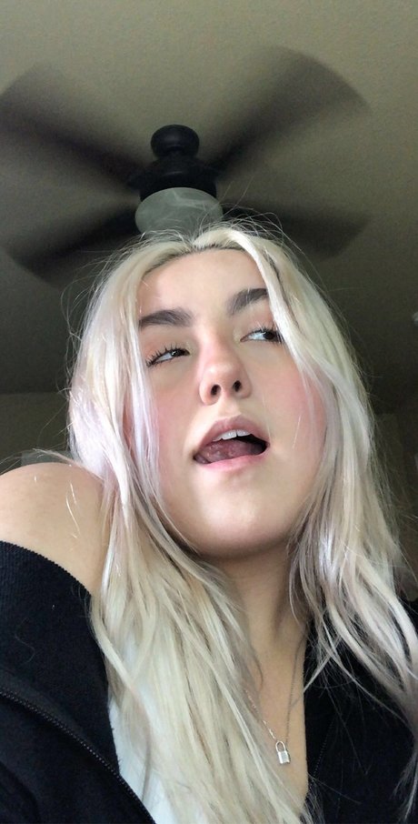 Luna Versace OnlyFans Nackt Leaks