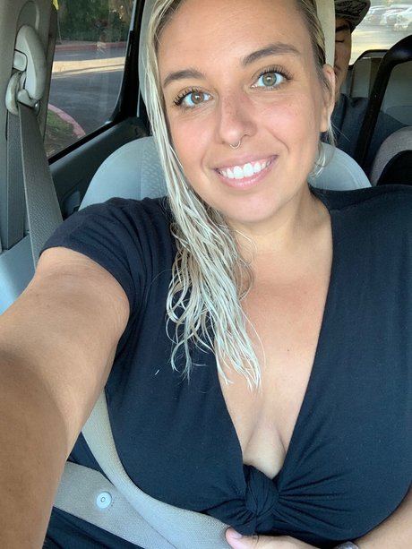 Luna Makena OnlyFans X