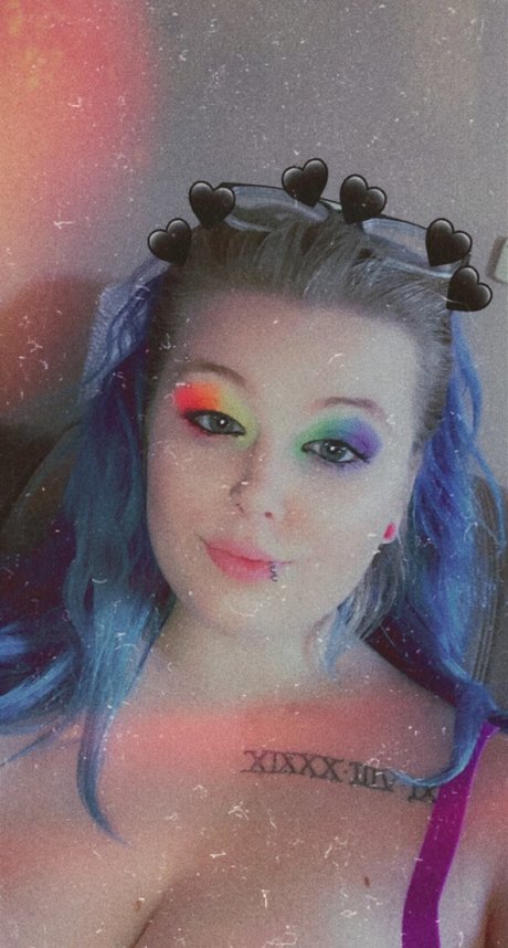 Luna loves Nacktpornos auf OnlyFans