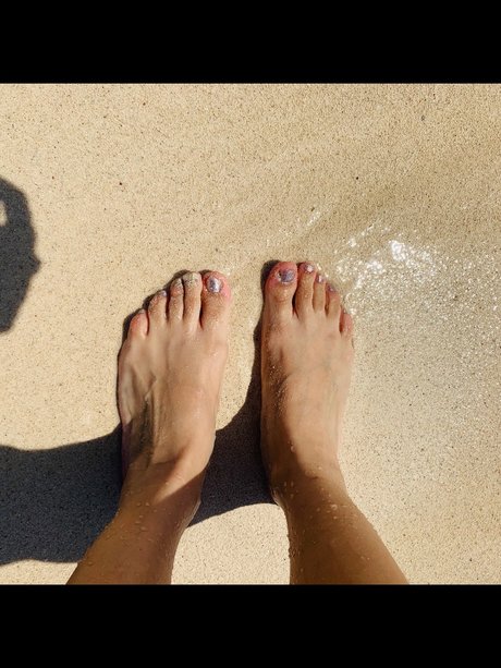 Lucy Flowers Leaked OnlyFans Content