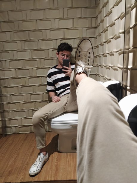 Lucas NYC Brüste OnlyFans