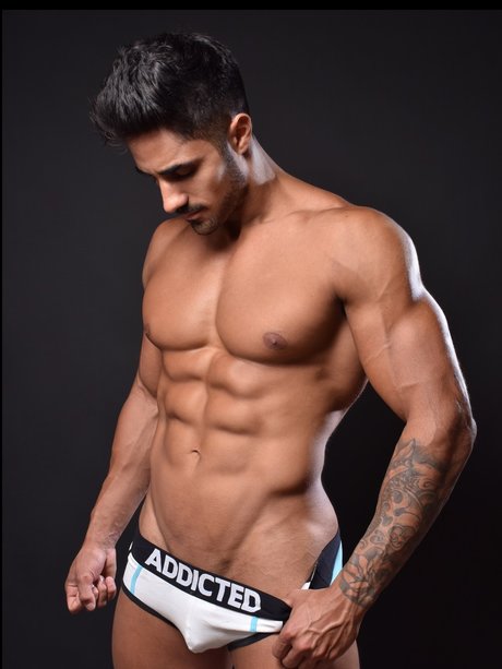 Josue Nackt auf OnlyFans Leak