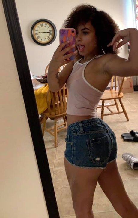 Marlie OnlyFans Nacktbilder