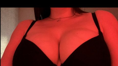 MarishatheChic OnlyFans Leaks