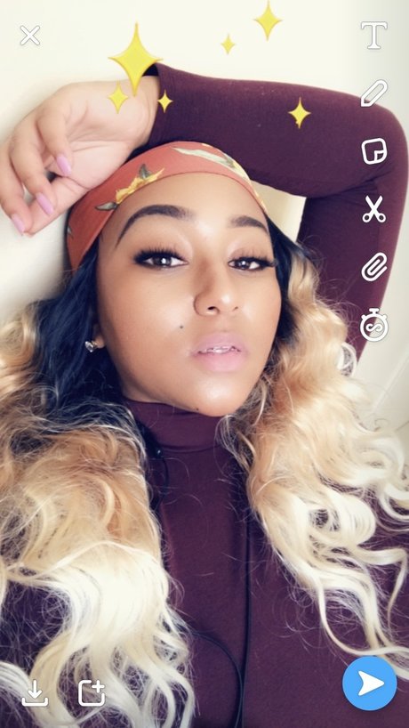 MANGO_ OnlyFans Bilder geleakt