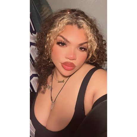 Rose Collazo OnlyFans Inhalte