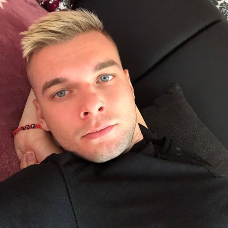 Make You Devil Nacktbilder auf OnlyFans