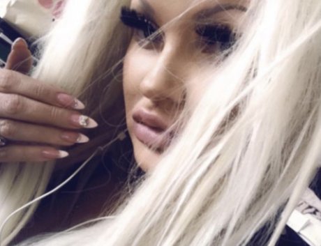 Mellis Nackt auf OnlyFans