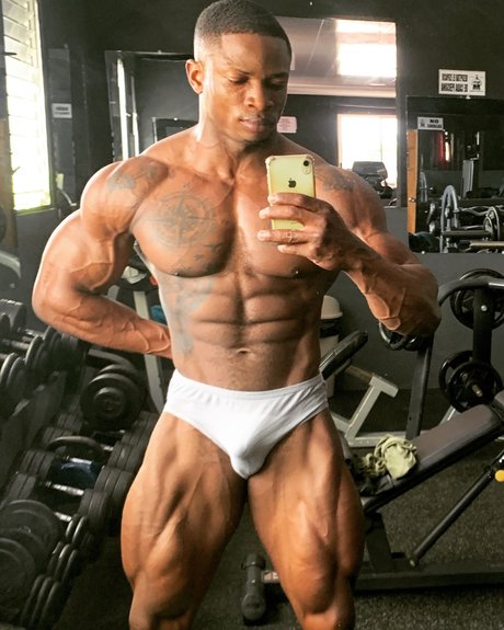 El negrito guebo largo_ OnlyFans Leaks Nacktbilder