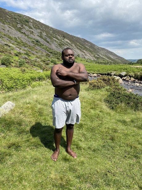 Masked Black Chub Leaked OnlyFans Pornografie