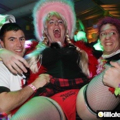 Miss Verginella Oben ohne OnlyFans