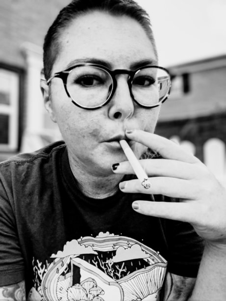 Mirror Remains OnlyFans Nacktbilder