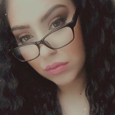 Miraa Nacktbilder von OnlyFans geleakt