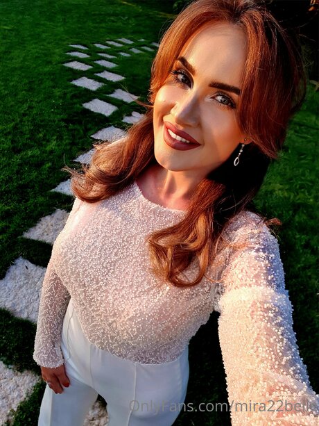 mira22belle NurlyFans-Brüste