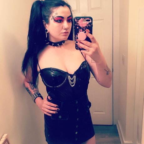 MinnieMoans OnlyFans NSFW