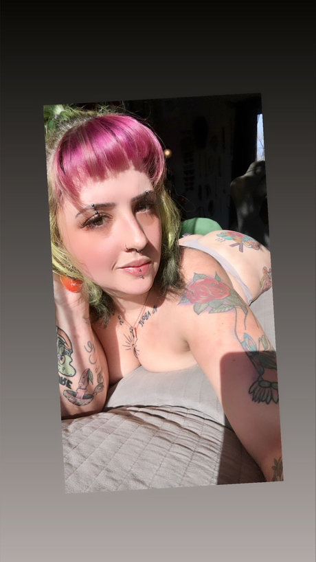 Miiss Triixie free Leak von OnlyFans