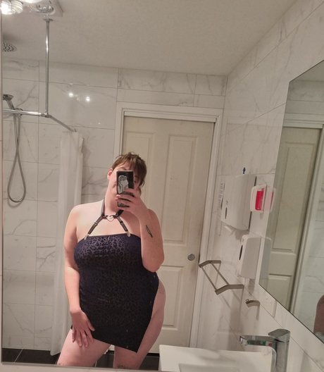 Mickey Beebop NO PPV Leaked OnlyFans Bilder