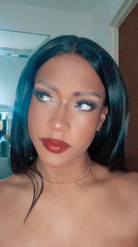 _Mia Vera_ OnlyFans-Leaks