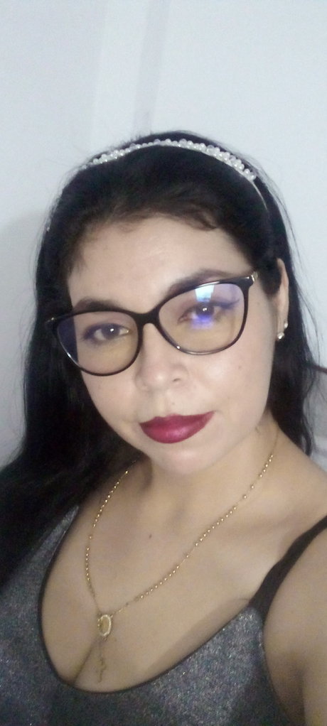 miadolar116 OnlyFans explizite Inhalte