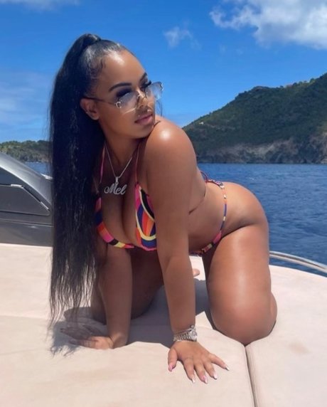 Mel The Miracle_ Neue geleakte OnlyFans-Inhalte