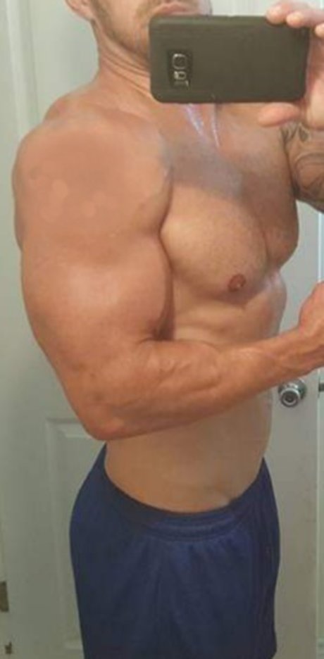 Moongasm OnlyFans Striptease