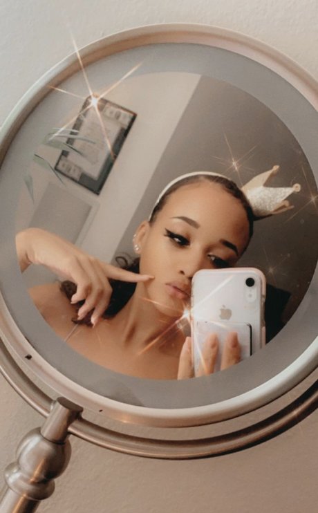 Joyya J XXX OnlyFans