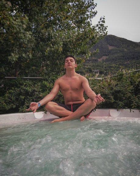 Nacho Jahuel Aperlo Oben ohne OnlyFans