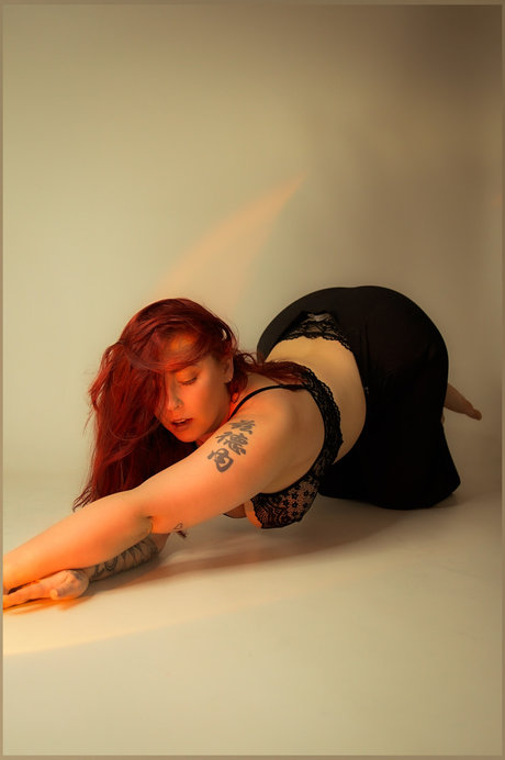 Munzarka OnlyFans Striptease