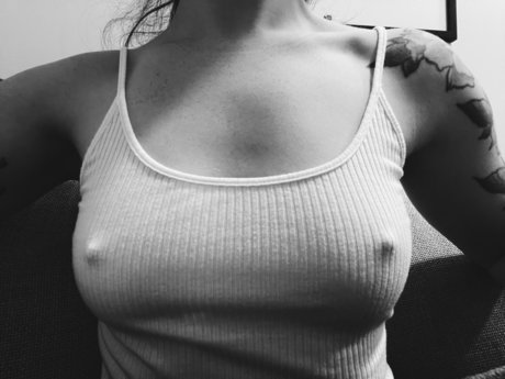 mae wild OnlyFans-Pornos