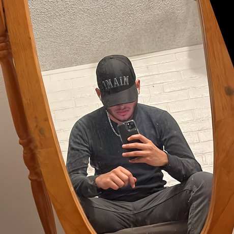 Morosho Nacktpornos auf OnlyFans