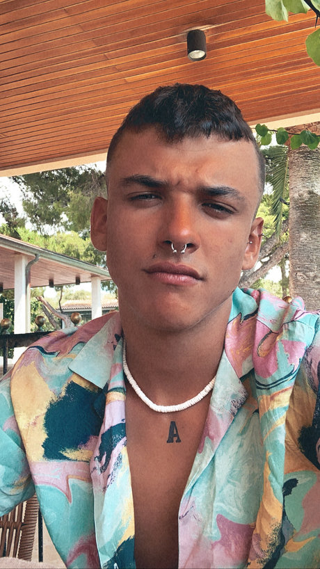 Nico de Luca Nacktpornos von OnlyFans geleakt