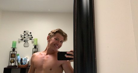 Nicky J Kostenlose OnlyFans-Inhalte