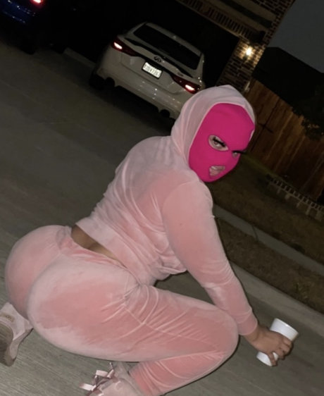 Nellyyy Leak von OnlyFans