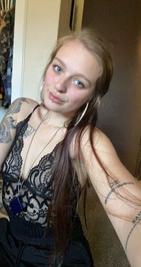 baby nel Nacktbilder von OnlyFans geleakt