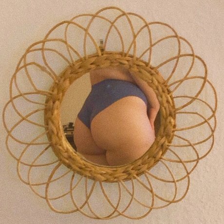 nelle_ OnlyFans öffentliche Fotos OnlyFans